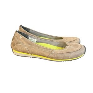 Eddie Bauer Gray Flats with Elastic Topline and Suede Finish Women’s Size 8.5